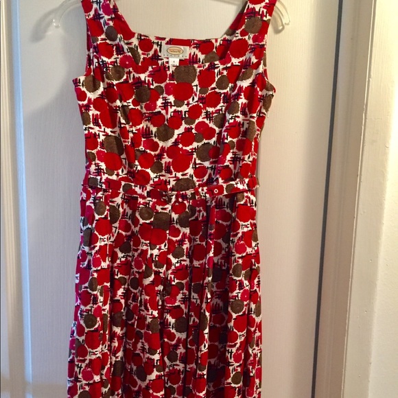 Dress - Picture 2 of 2